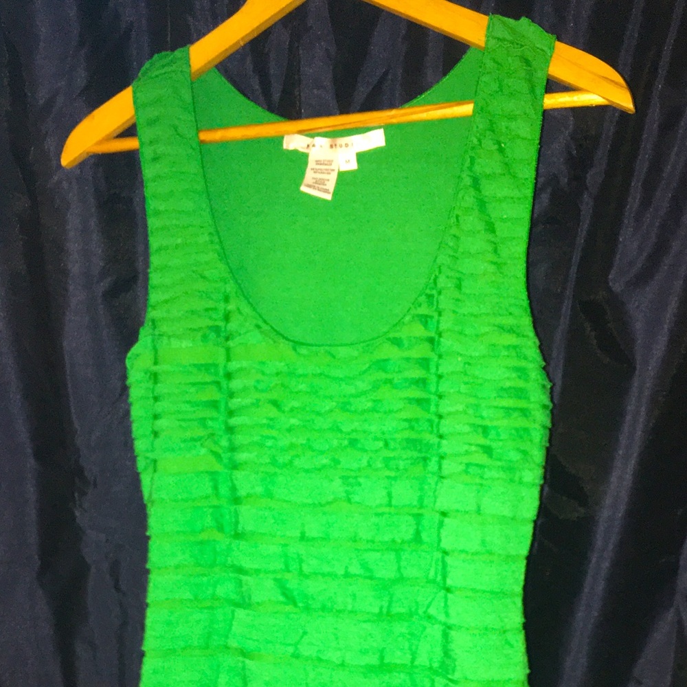 Max Studio Ruffle Body con dress